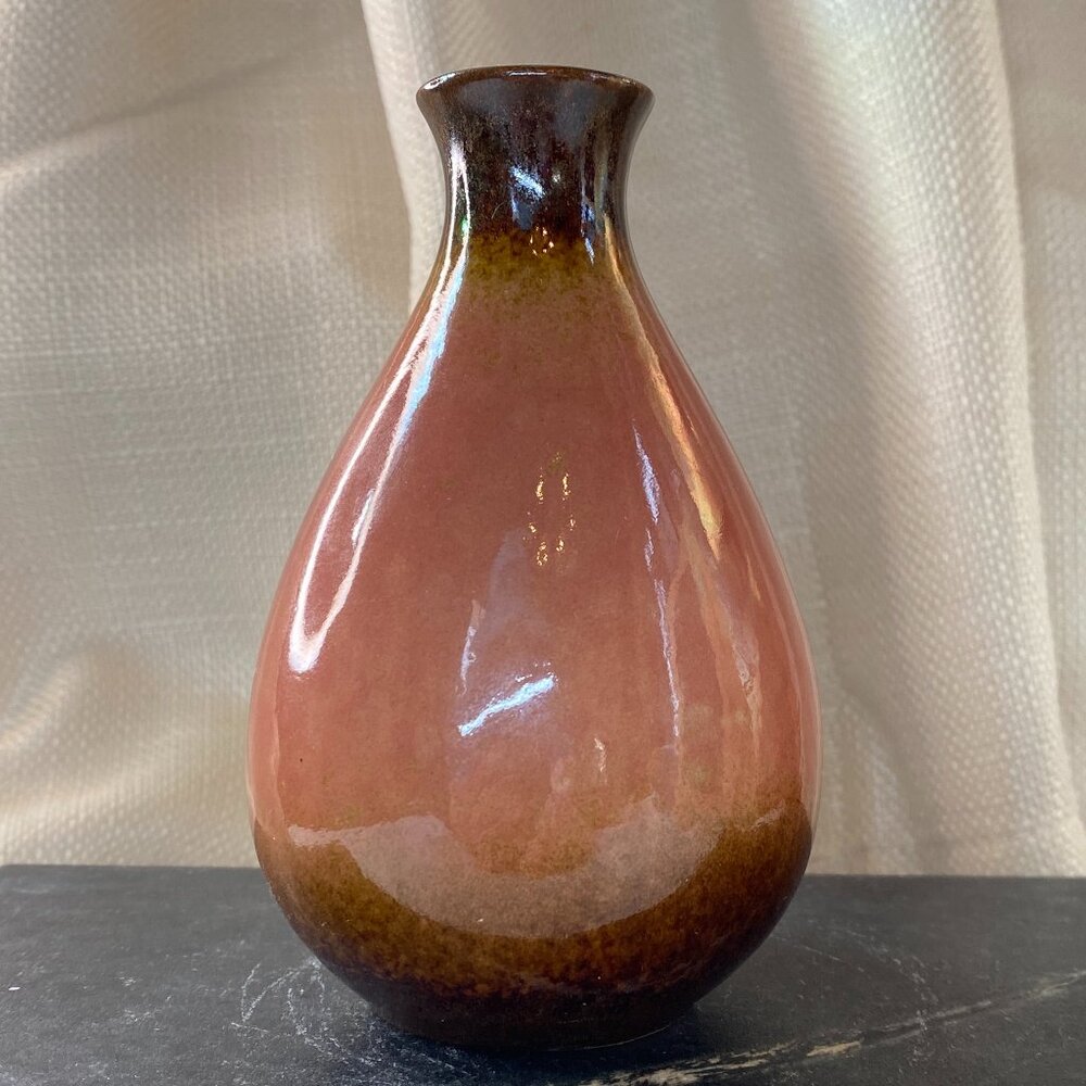 EUC Vintage Art Pottery Bud Vase Gradient Ombre Glaze from Brown to Mauvy Pink